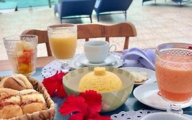 Pousada Mali em frente as Piscinas Naturais